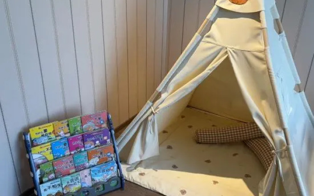 Hanting Hotel (Kaizhou Hanfeng Lake)