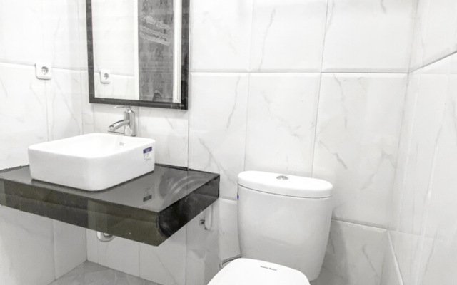 RedDoorz Premium near Museum Angkut Batu 3