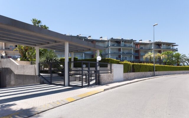 Happy - Apartment With Shared Pool in Oliva Nova