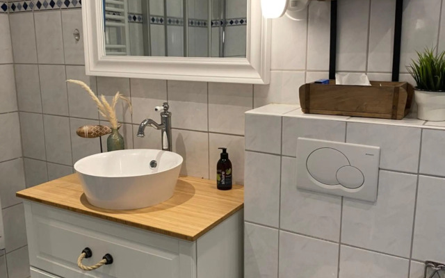 FeWo SEESCHWALBE - Pool - Familien - strandnah - Hunde - Loggia