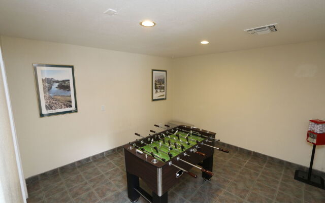 Thunderbird Resort Club