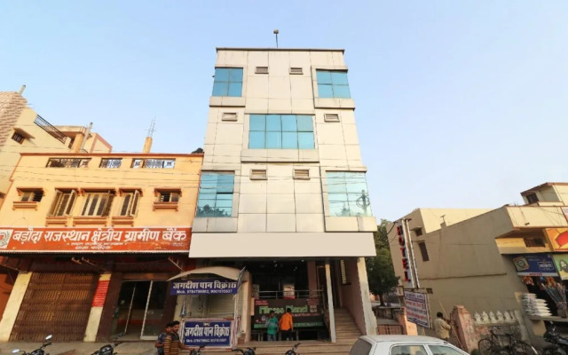 Shah Palace By OYO Rooms