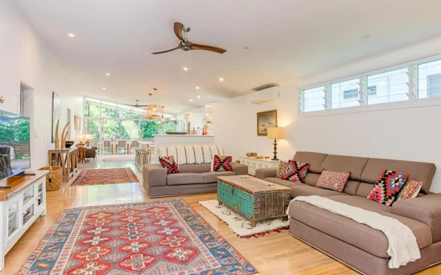 Sunshine Beach House 14 Depper Street
