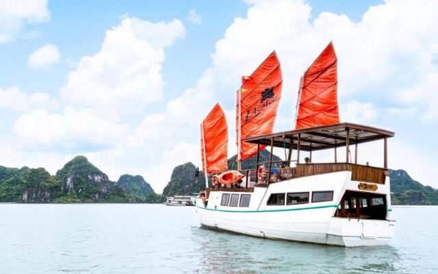 L'Azalee Cruise Halong