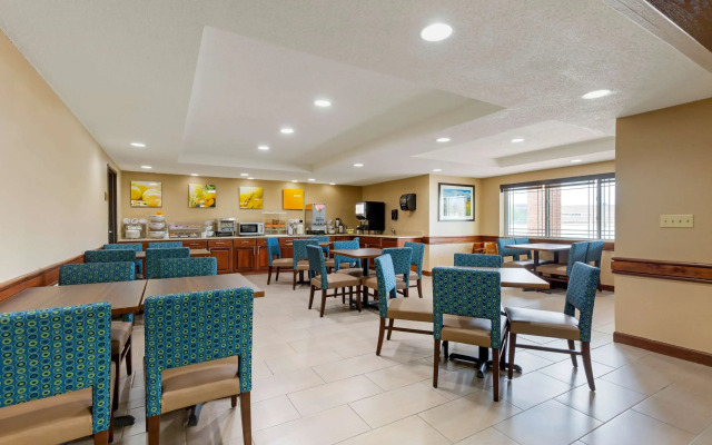 Comfort Inn & Suites