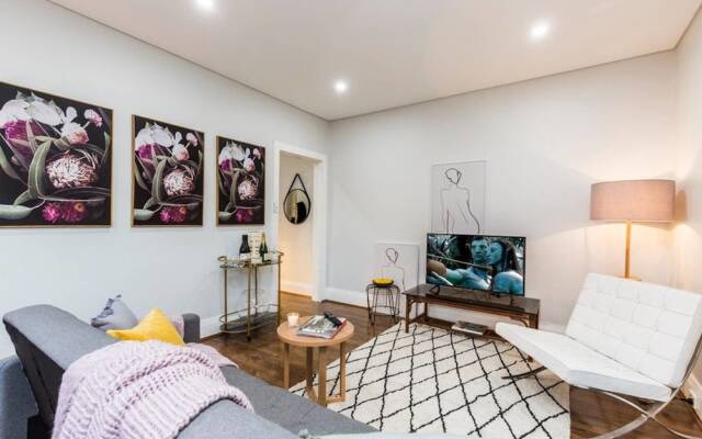 2 Bedroom Apt In Bondi Junction With Parking