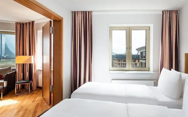 Main Plaza Suite Tower