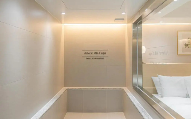 Asherah Villard Aqua Business Hotel