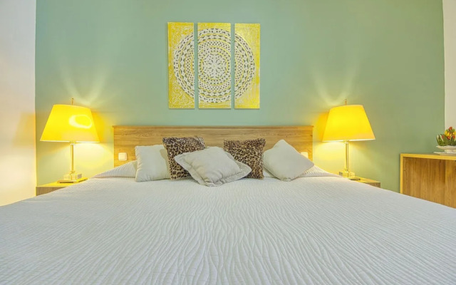 Casa León Royal Retreat