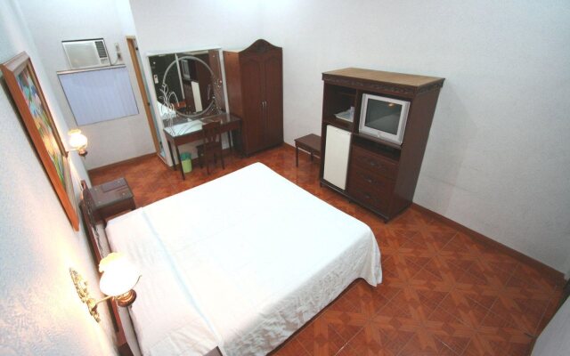 Pearlmont Hotel