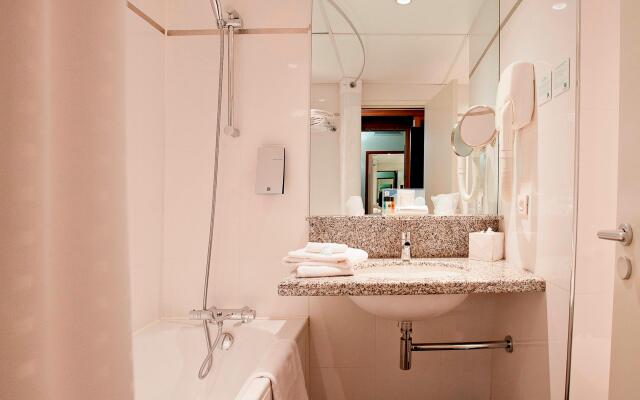 Holiday Inn Bordeaux Sud - Pessac by IHG