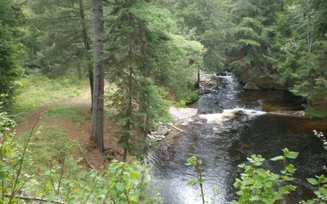 Dwight Riverside Inn