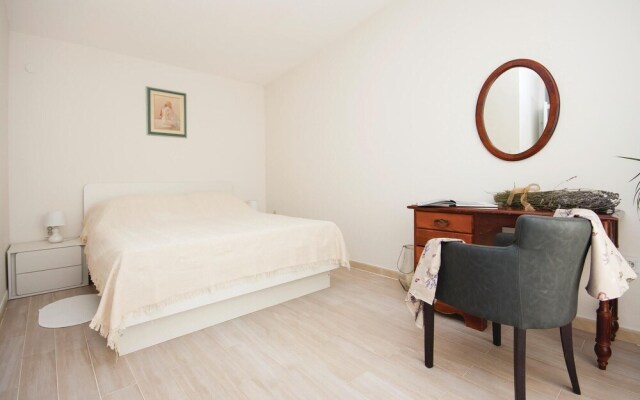 Amazing Home in Brodarica With Wifi and 3 Bedrooms