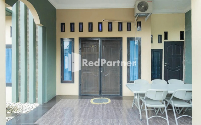 Boss Residence Serang Redpartner