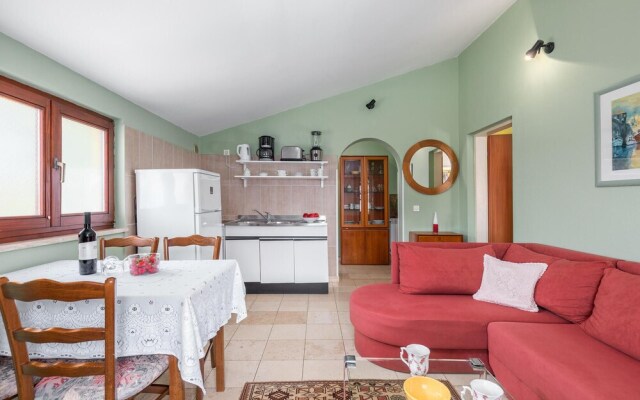 Stunning Apartment in Porec With 1 Bedrooms and Outdoor Swimming Pool