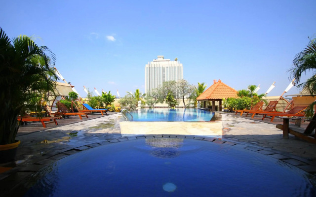 Grand Arkenso Parkview Hotel