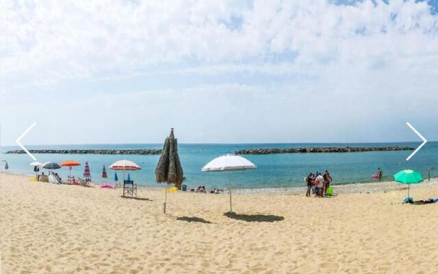 Villa sulla Spiaggia Diamante