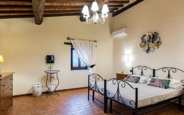 Villa Le Tornaie 14 Emma Villas