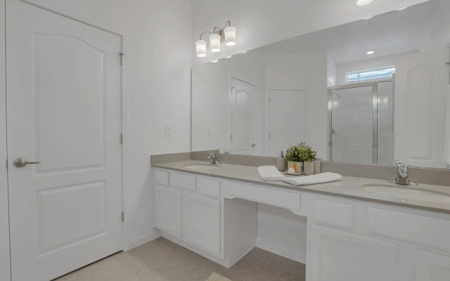 2489SHANTI, Kissimmee, US