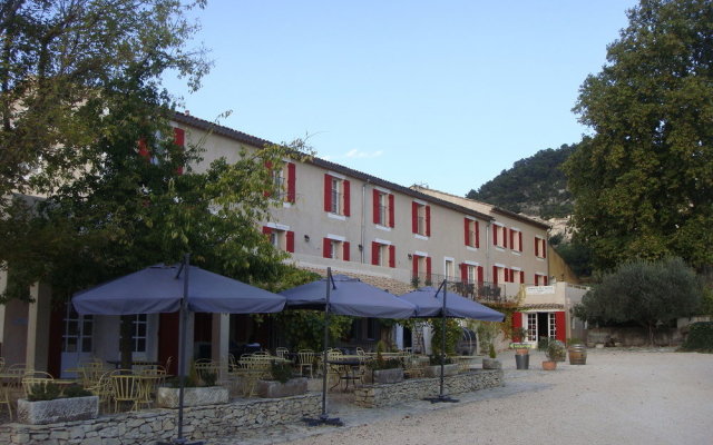 Hôtellerie du Domaine de Cabasse