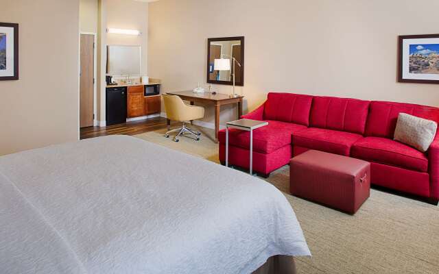 Hampton Inn & Suites Palmdale