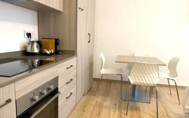 Bernina Suites -2min walk to Bernina Exp