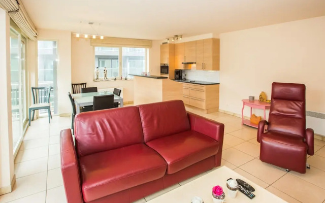 Bright Apartment With Terrace