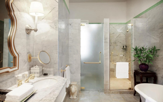 Raffles Hotel Le Royal