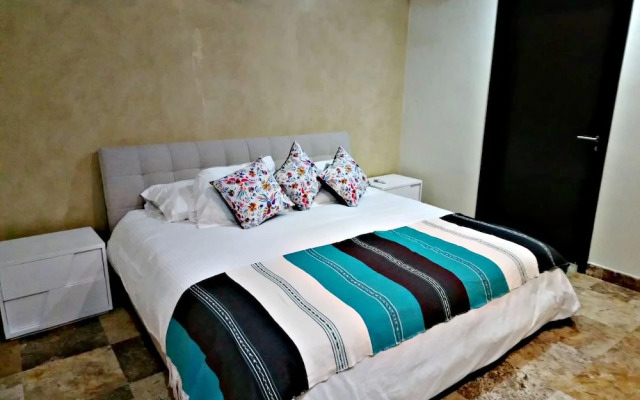 El Faro Beachfront Penthouse