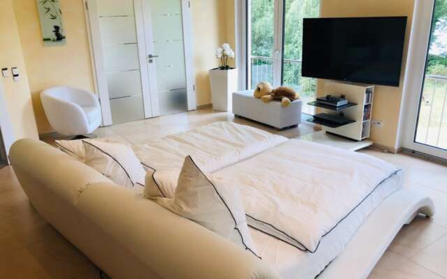 Luxus Ferienhaus am See