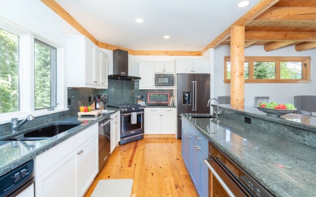 Mountain Melody by Exceptional Stays