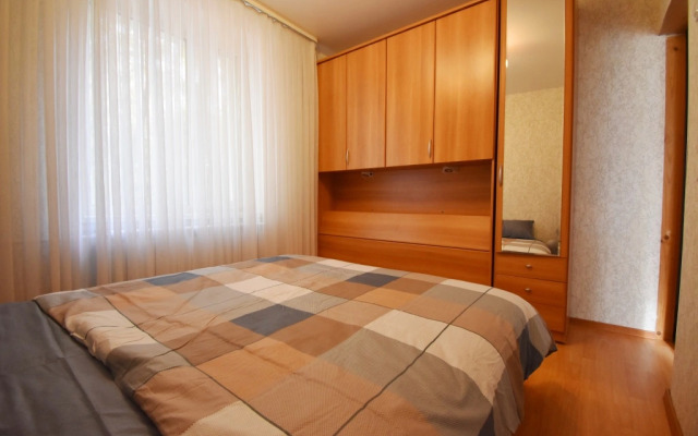 Guest House on 16-ya Parkovaya 17s1