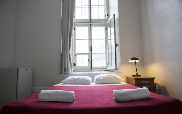 Residence Grey Nuns by Concordia University