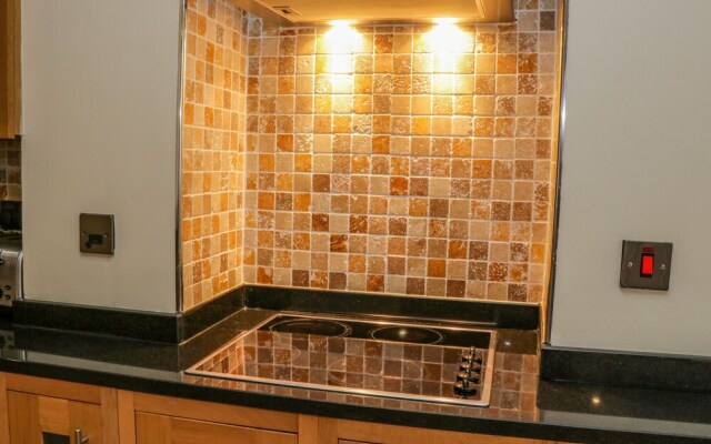 Apartment 6