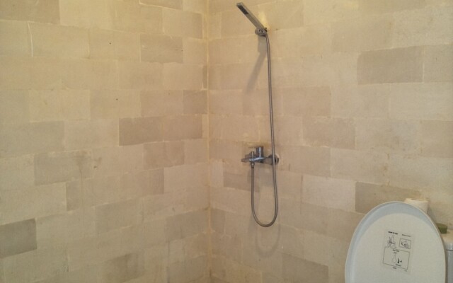 Tombong Limo Home Stay