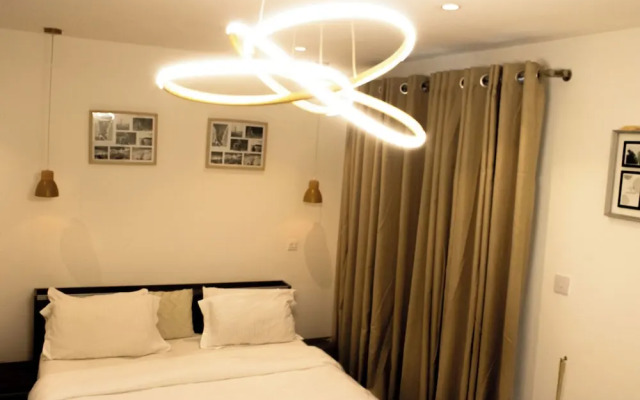 Premium Suite