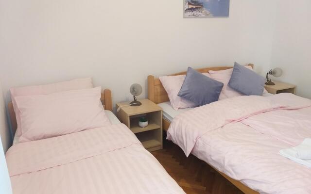 Poolhouse - Close to the sea - A3