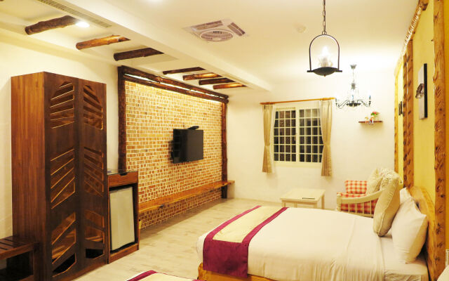 Sin Sin Hotel III