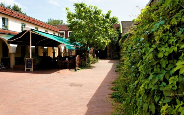 Hotel Hanácký Dvur