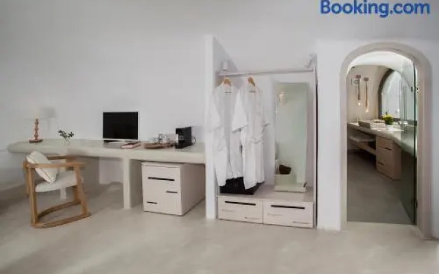 Antithesis Apartments