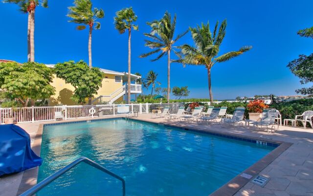 Tradewinds Beach Resort