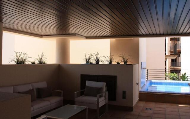 Apartment with Private Swimming Pool