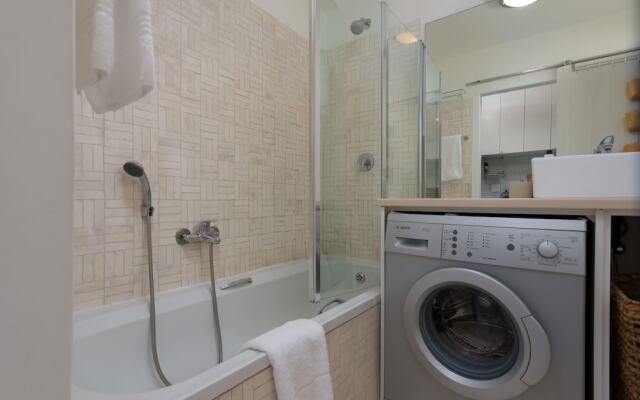 Sandringham 50 - Adults Only