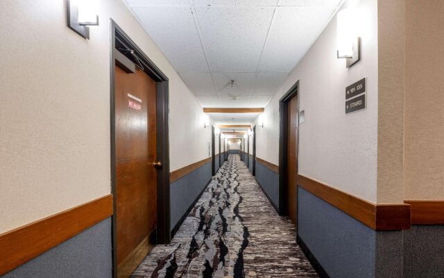 Fulton Hotel - Oswego Riverfront