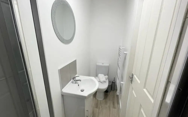 The Central Suite Sasco Apartments