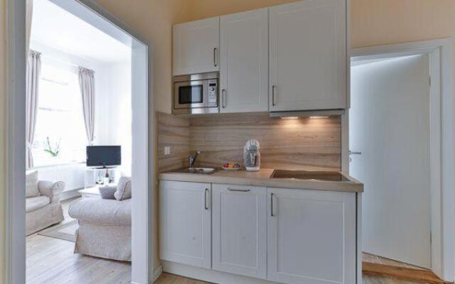 App-6-mit-suedbalkon-in-strandnaher-lage-baederstil-villa-in-wenningstedt-sylt