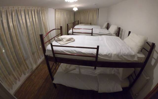 Cave seasons deluxe hotel