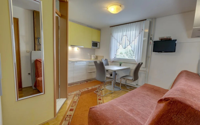 Rooms & Apartments Jana