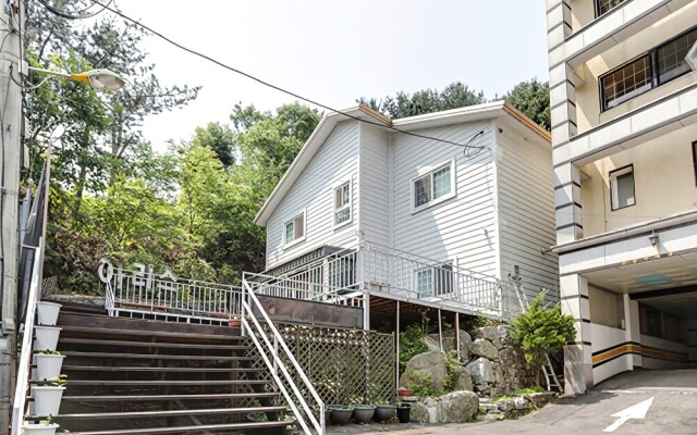 Yangju Aris Pension