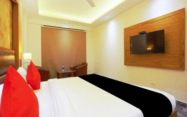 Star Seventeen by OYO Rooms